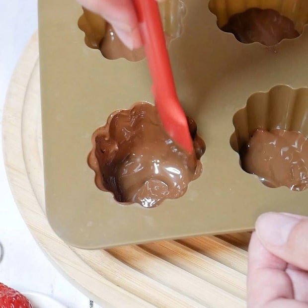 いちごのチョコカヌレ手順02