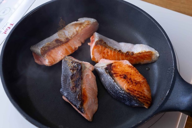 「鮭と桜えびのおにぎり」レシピ