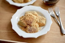 片栗粉でこんなにおいしい！とろける「ほうじ茶わらび餅」の作り方