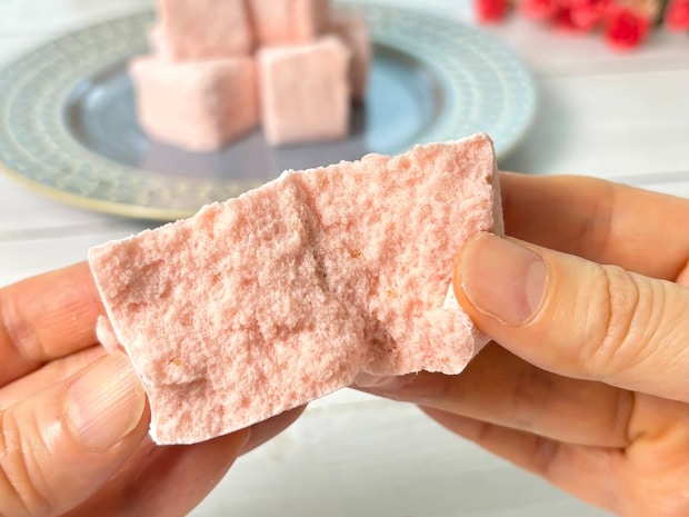 いちごのマシュマロ