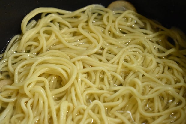 松茸のお吸い物で塩ラーメン