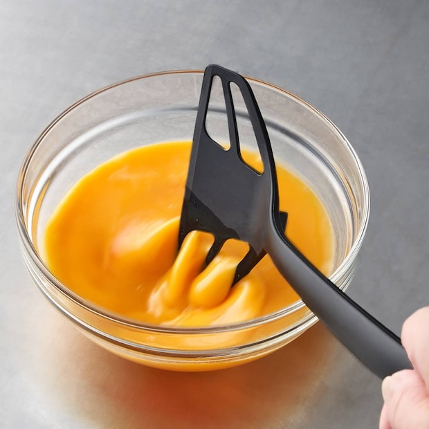 レイエ 溶く、巻く、切るを一本で パパッと卵焼きターナー／leye