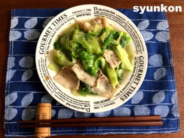 5分で完成の簡単おかず!「レタスと豚バラ肉のつやつや塩だれ炒め」