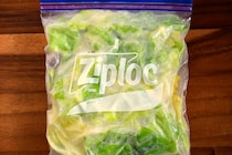 「キャベツ」をまるごと買っても大丈夫◎「冷凍」して活用しよう♪