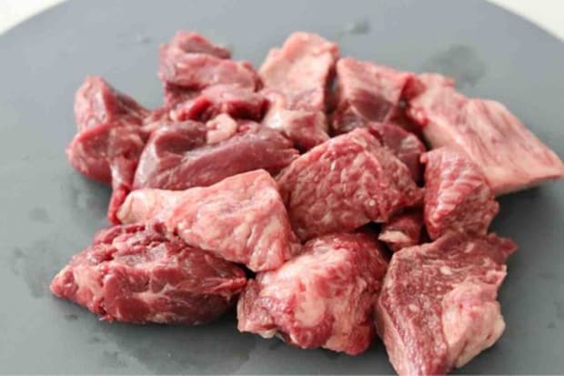 モッタイナイビーフ煮込み用ブロック肉02