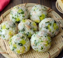 大人も子どもも大好き♪簡単「ツナおにぎり」レシピ3選