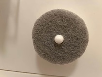 ぬめり対策にも◎セリアの浮かせる「丸型スポンジ」が便利！