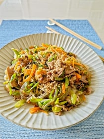 韓国春雨でもちっとおいしい！牛肉と野菜のやさしい「チャプチェ」