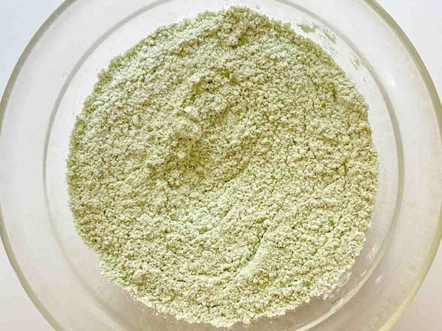 黒豆と抹茶の米粉マフィン