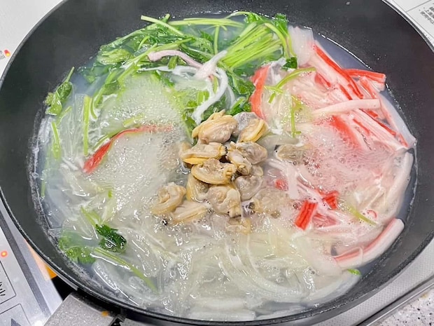 みつばとあさりのたまごとじあんかけパスタ