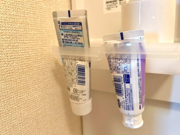 浮かせる収納もできる♪キャンドゥ「チューブしぼり」が便利！