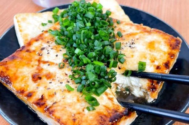 思ったよりも大満足！ダイエット中にもおすすめな「豆腐ステーキ」レシピ