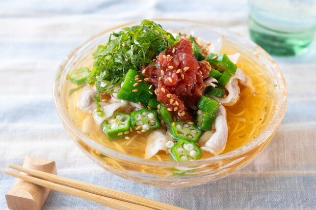 ゆでる鍋は1つだけ！暑い日にもさっぱり「豚しゃぶとオクラの梅だれそうめん」