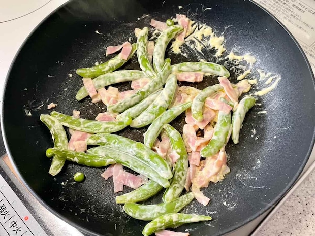 スナップえんどうとたまごのふんわりマヨソテー