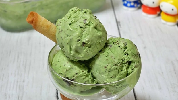 卵なしで驚きの濃厚さ！混ぜて冷やすだけの「極上抹茶アイス」