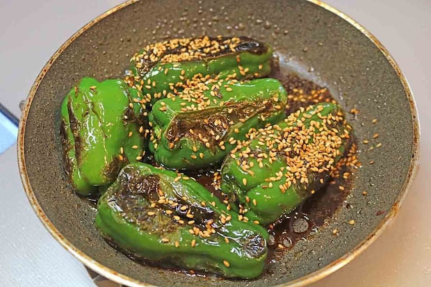 丸ごとピーマン焼き3