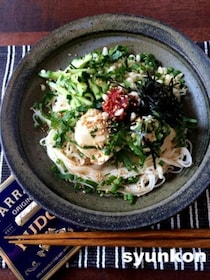 豆腐と天かすが決め手！薬味たっぷり「梅ぶっかけそうめん」