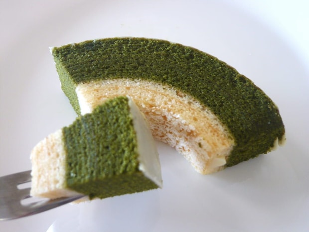濃い宇治抹茶のバウムクーヘン4