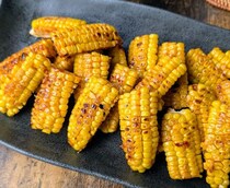 やみつき味に手が止まらない！「とうもろこしスティック」レシピ