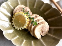 アレンジ自在の万能作り置き！「レンジでしっとり鶏チャーシュー」
