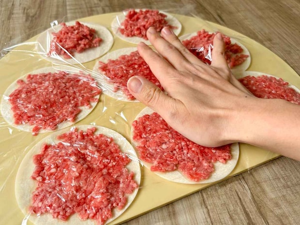 「餃子の皮タコス」レシピ