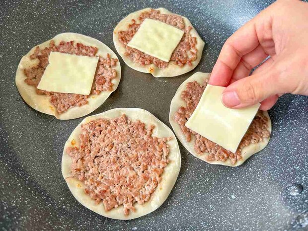 「餃子の皮タコス」レシピ
