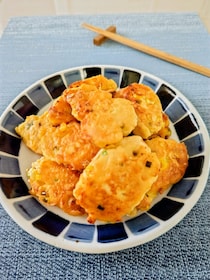 外はカリッと中はふんわり♪「とうもろこしの落とし豆腐」