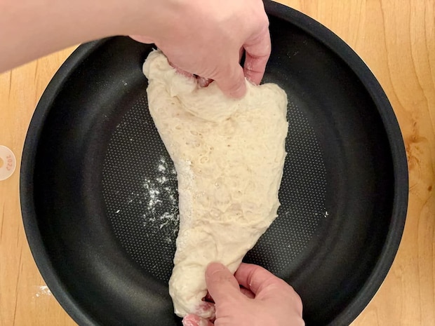 フライパンでナン