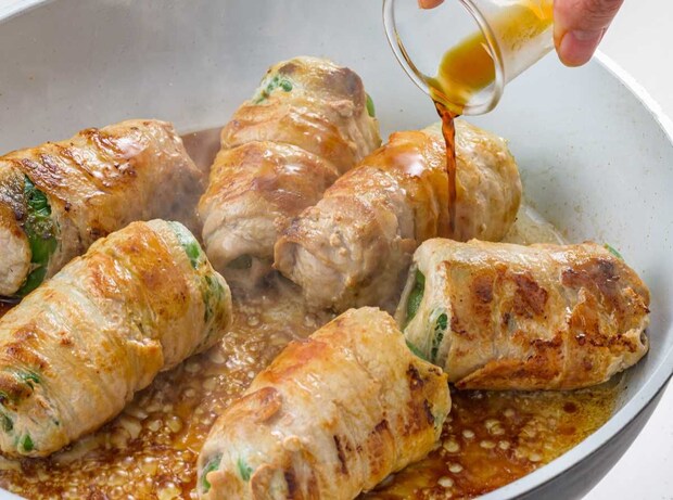 「味ぽん大さじ2」だけでOK!丸ごとピーマンの肉巻きレシピ