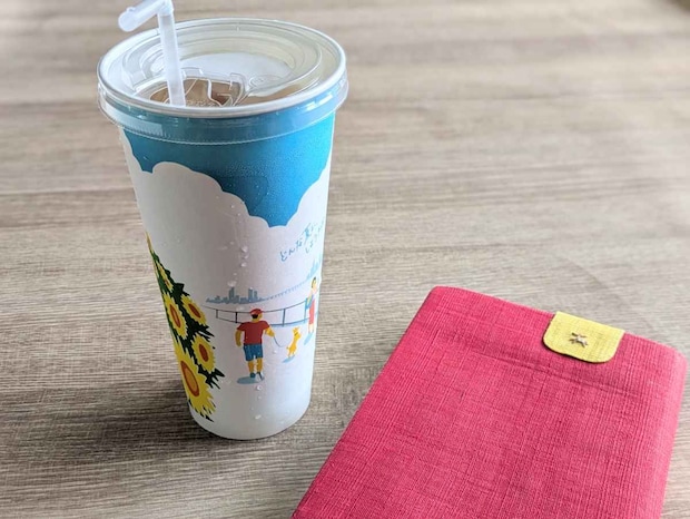 【ローソン】値段はそのまま!「アイスカフェラテ」が今だけメガサイズに