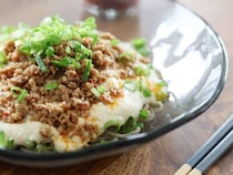 そうめんに飽きたら！食欲そそる「冷たいそばアレンジ」3選