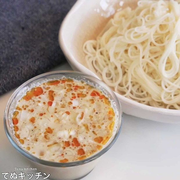 てぬキッチンさん×そうめんつけだれアレンジ（混ぜるだけ）ピリ辛豆乳ごまだれそうめん