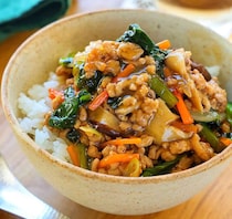 冷蔵庫の食材で作れる！Mizukiさんの「簡単どんぶり」5選
