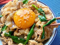 一杯で大満足！野菜もしっかり摂れる「豚丼」5選