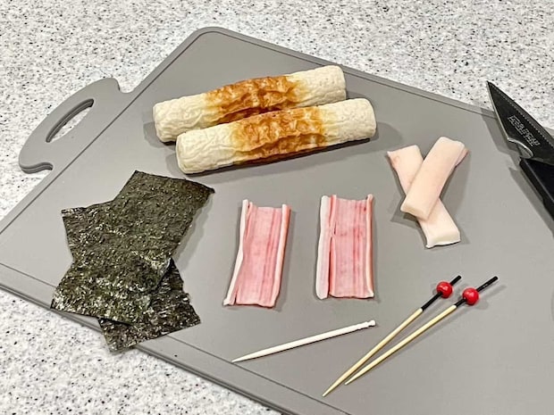 カニかまと海苔のちくわ巻き