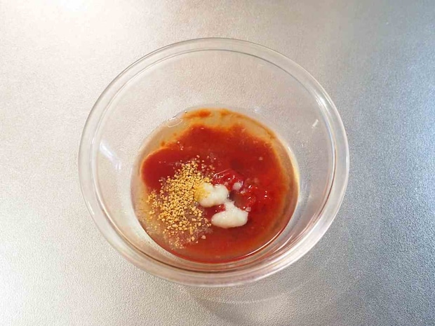 鶏もも肉の一口チキンステーキ・ハニーケチャップソース