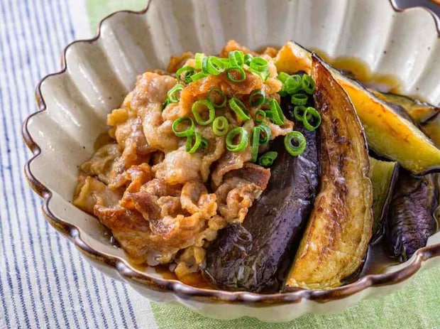 「めんつゆだけ」で味が決まる!カリッとジューシー♪なすと豚肉の揚げ浸しレシピ