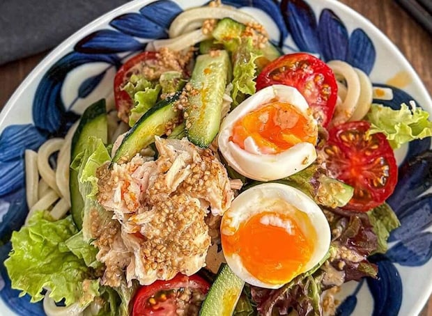 冷凍うどんで手軽に！ひんやり「簡単サラダうどん」3選