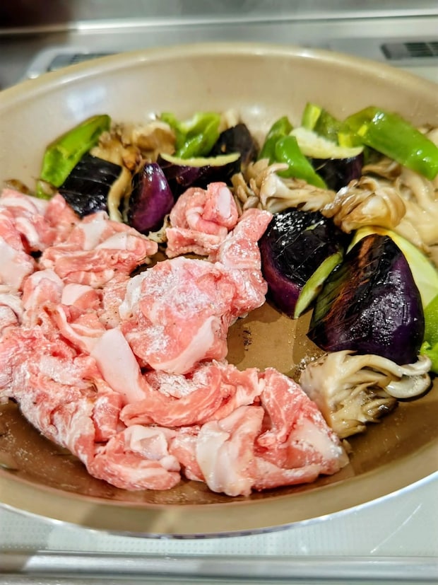 ピーマンとナスとマイタケのコク旨炒め