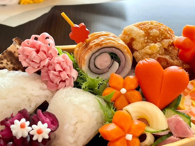 ミニウインナーの彩りちくわ巻き