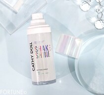 キャシードール25年夏新作｜きらめくフィックスミスト『シェイクシャインセッティングスプレー』を口コミ