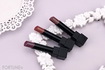 KATE（ケイト）25年夏新作コスメ｜ラメがきらめく「リップモンスター」限定新色を全色レビュー♡