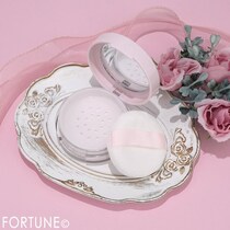 ヒロインメイク25年冬新作『フワットキープ　パウダー』をレビュー！テカリを防いで毛穴レス*美肌に♡