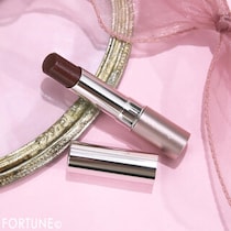 オペラ26年春新作｜苺ラメ×チョコ色が可愛い♡バレンタイン限定色の『グロウリップティント』をレビュー