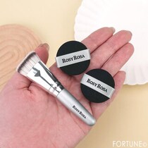 ロージーローザ26年春新作｜大人気のマルチファンデブラシ＆パフがプチサイズセットで登場♡