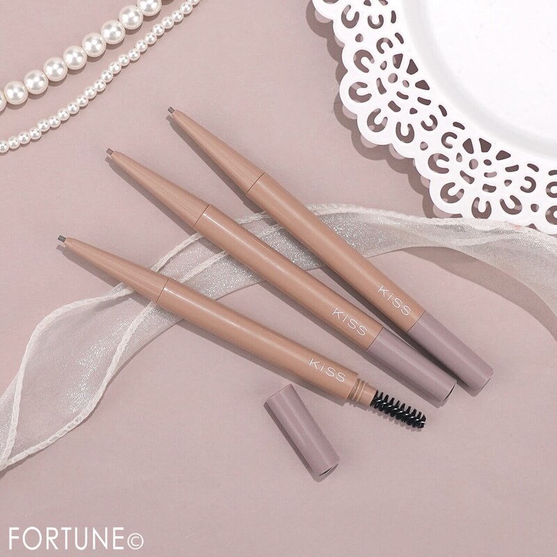キス2026年夏新作|ミュートカラーで淡い印象に♡『うす眉メーカー ペンシル』をスウォッチ&レビュー