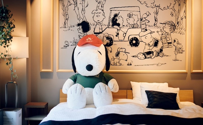 大きなスヌーピーのぬいぐるみがある「SNOOPY Retreat Room」