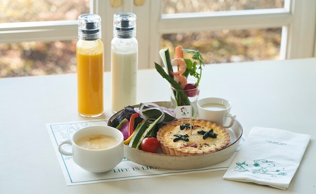 「スヌーピーがディボットを削ったゴルフボール」がテーマのキッシュ