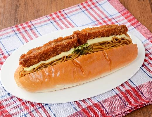 具！パン　焼きそば＆コロッケ