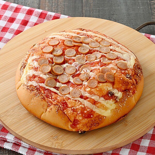 どかっと満足パン（ソーセージピザ）